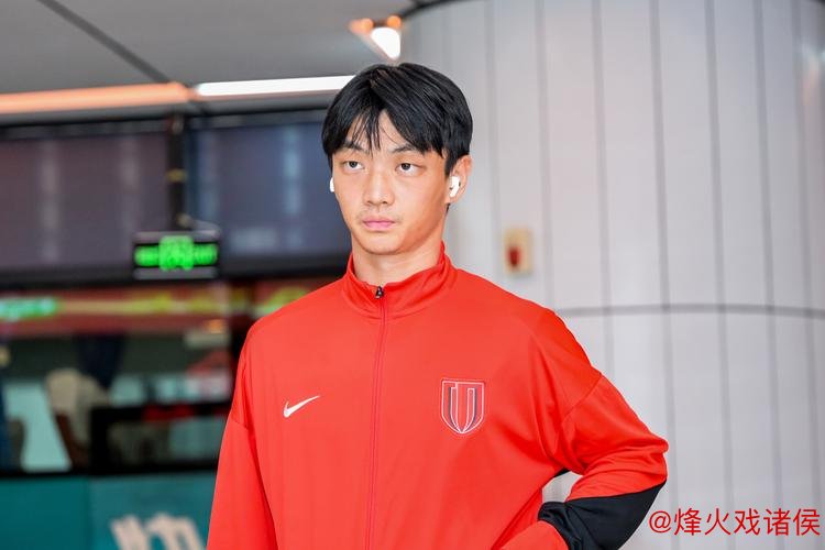 “FIFA官网:成都蓉城中场杨明洋正式转籍中国足协” “FIFA官网:成都蓉城中场杨明洋正式转籍中国足协”