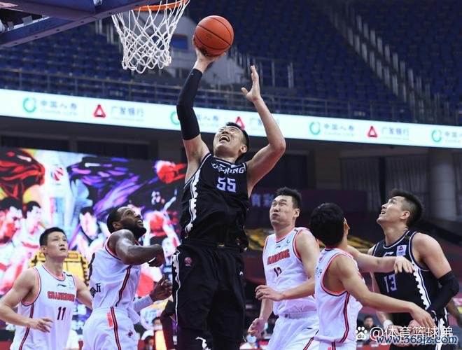 韩德君砍下20分助辽宁击败青岛，张宁31分难救山西不敌吉林