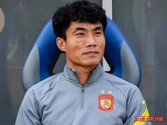 郑智出任青岛西海岸足球俱乐部一线队主教练